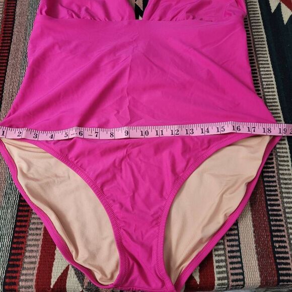 J Crew V-neck One-Piece Fushia Pink Swimming Suit Plus Sz 18 Plunging V-Neck - Picture 9 of 10